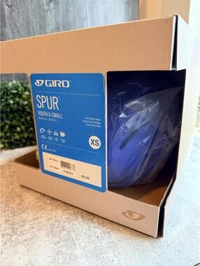 Giro Kids' Spur Jr. Snow Helmet, X-Small, Matte Trim Blue   MSRP $75